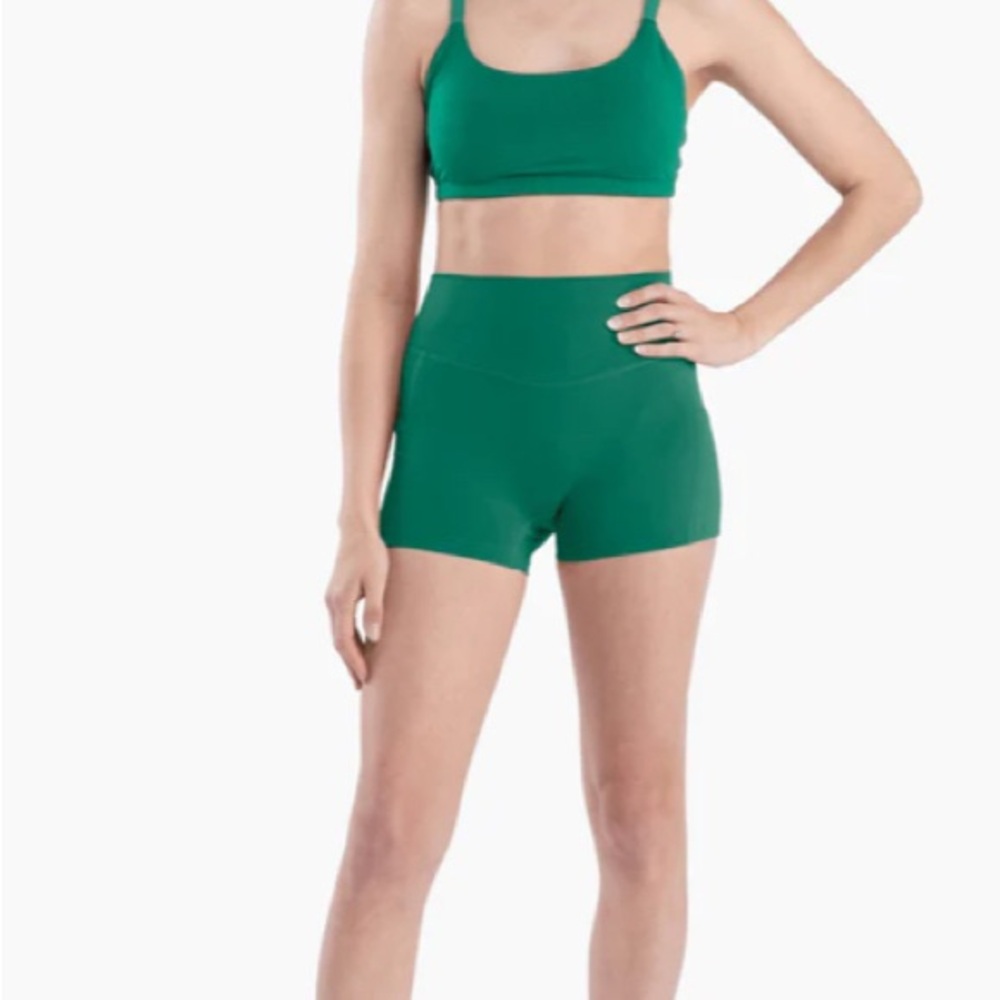Namarie Liza Women's Green Athletic Shorts - non toxic, size L